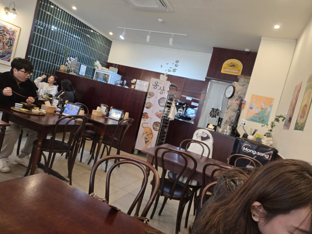 대전 둔산동 몽상 매장 내부 분위기