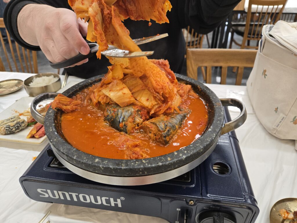 공주 해우 묵은지 고등어조림 깊은 맛의 김치조림